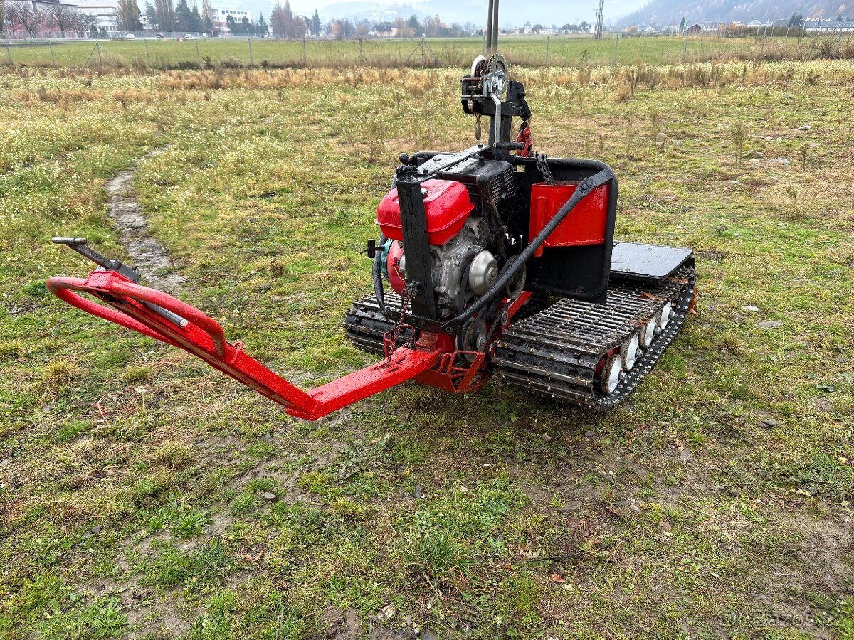 Železný kůň Husqvarna, motor 13 HP