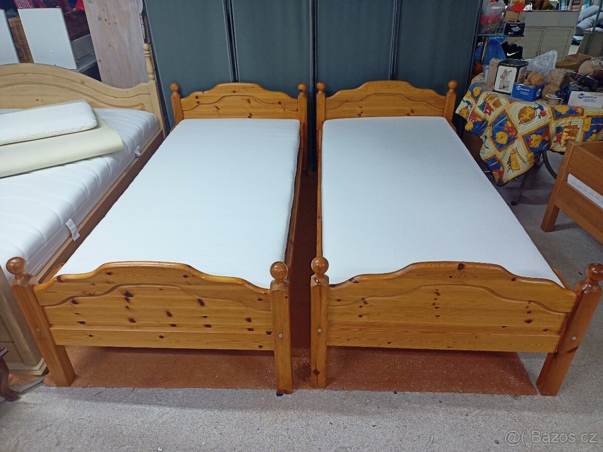 Prodám 2 x hezké postele z masivu 90 x 200 cm