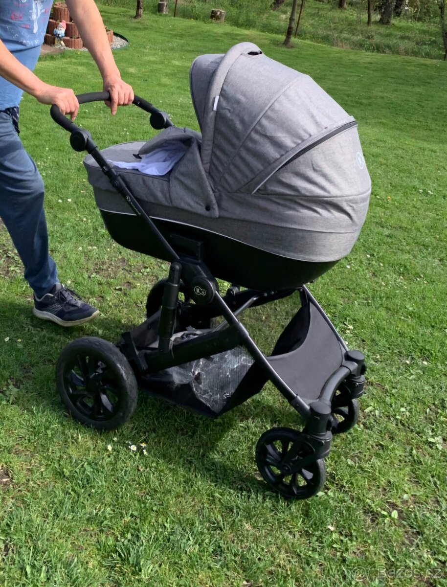 Kočárek Kinderkraft 3v1
