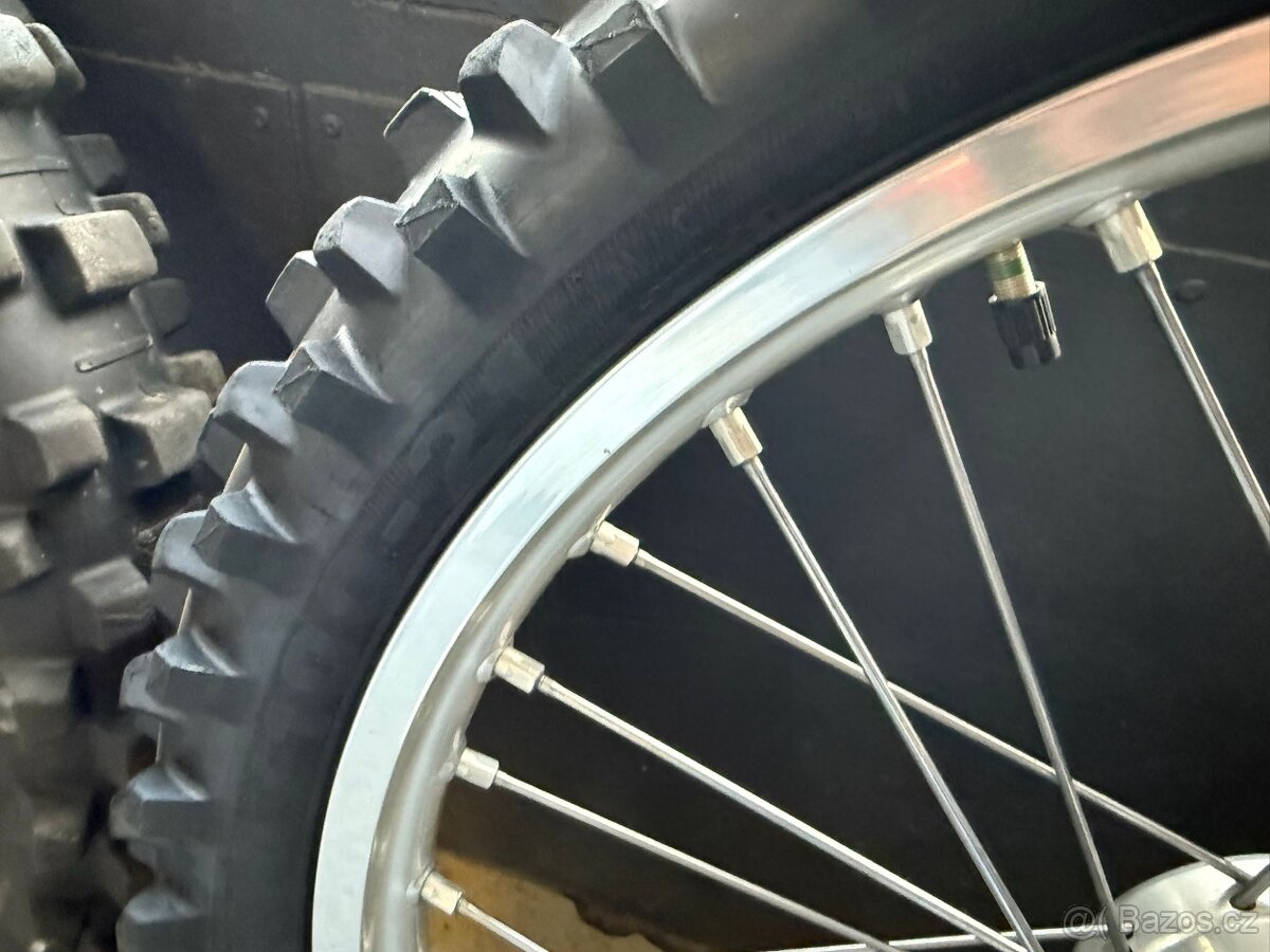 Přední kolo ktm 21