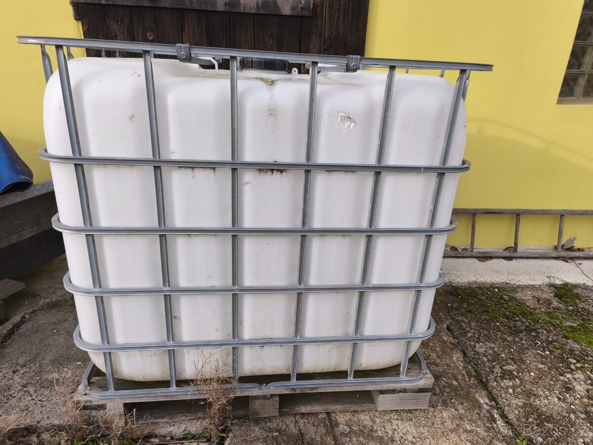 IBC kontajner na vodu 1000 l.