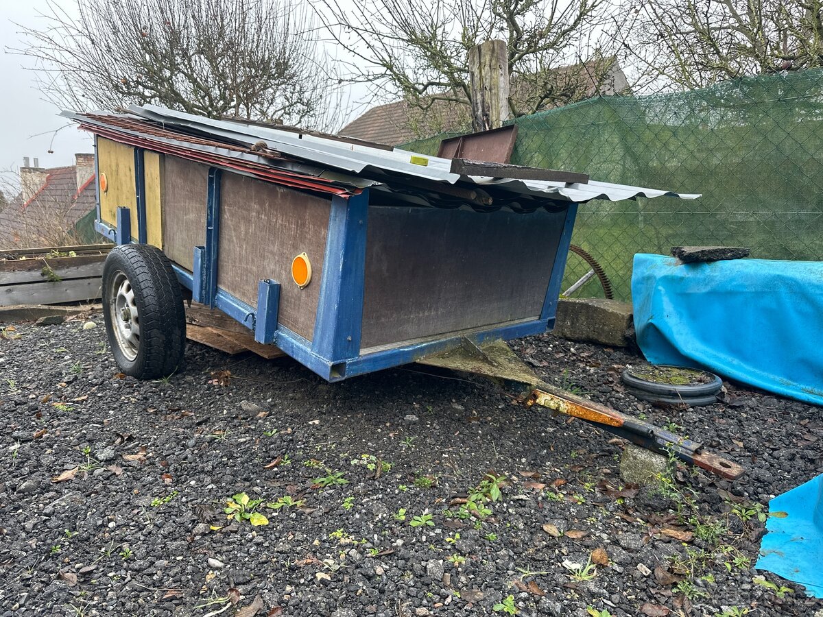 Vozík kára za traktor