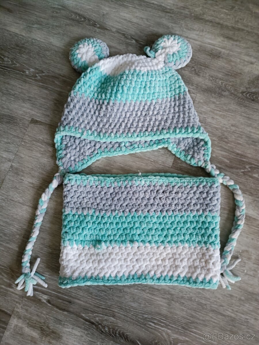 Čepice a nákrčník