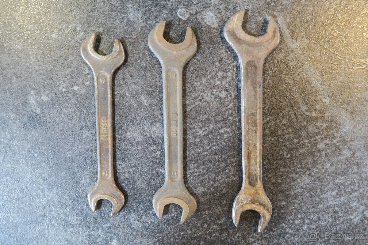 KLÍČE Tona 3ks.CENA ZA VŠE.