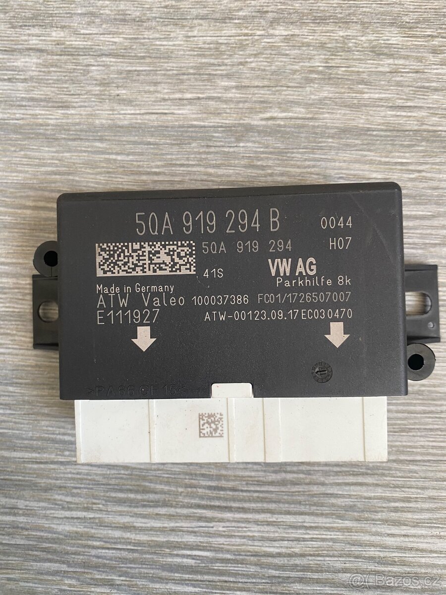 JEDNOTKA PARKOVÁNÍ SUPERB 3