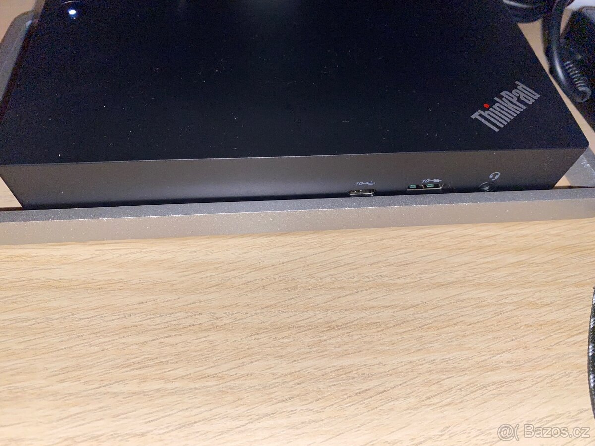 Lenovo USB C dockstation uni