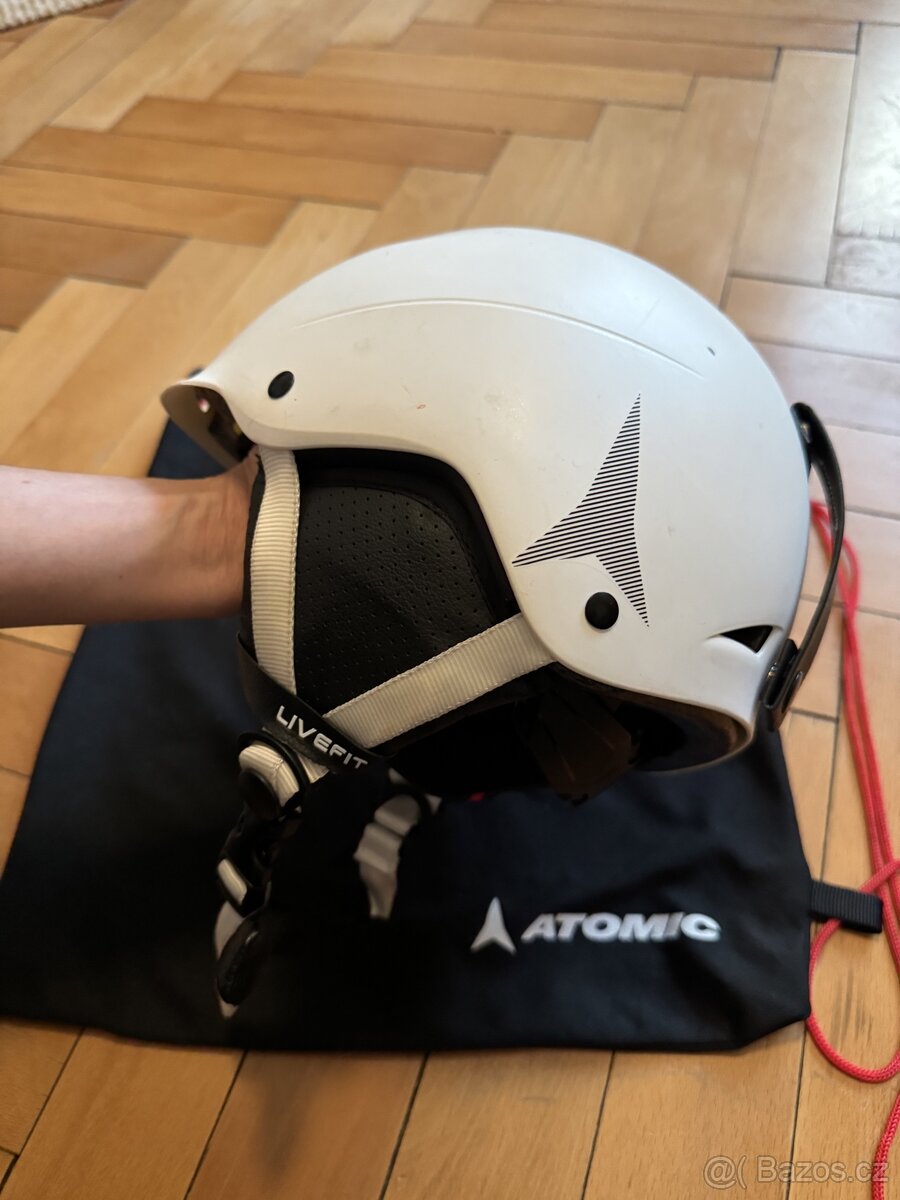 Dámská lyžařská helma Atomic Livefit