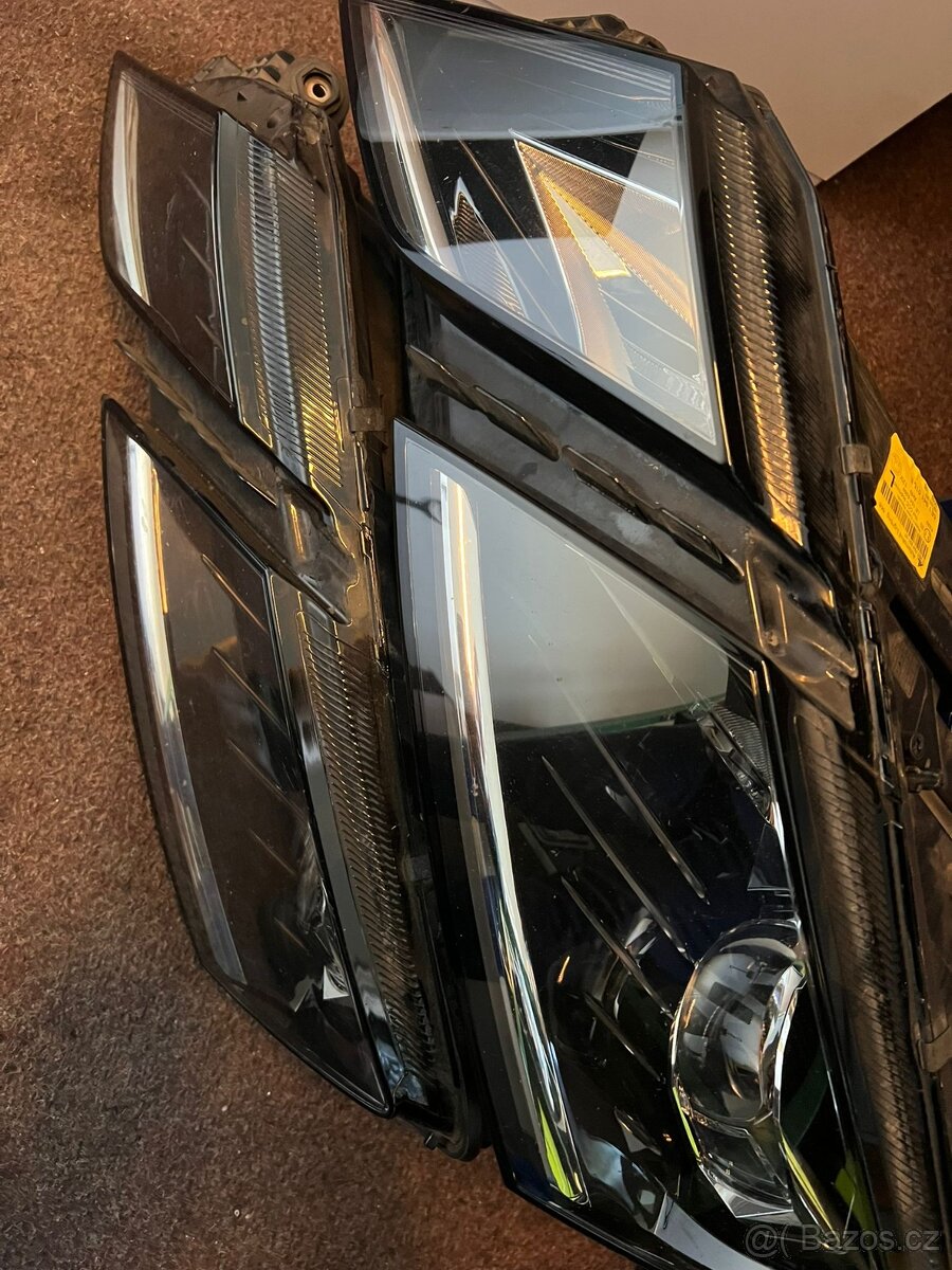 Světlomet Škoda Octavia III LED