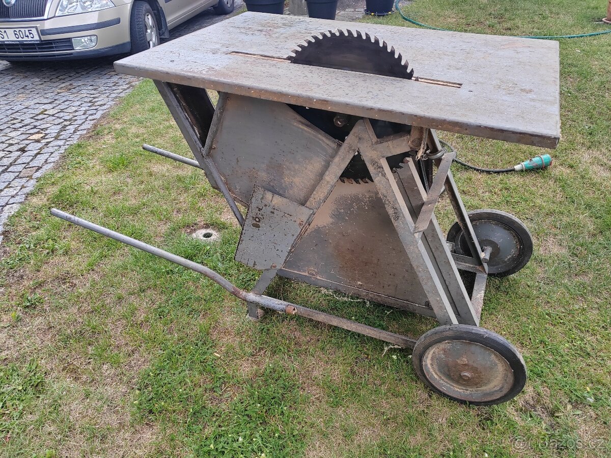 Cirkularka s kolebkou