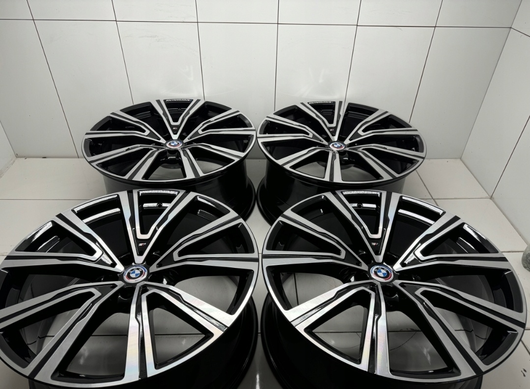 Originální alu kola BMW X5 G05 X6 G06 R22