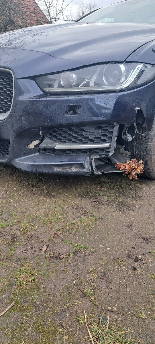Jaguar XE 2017 R-sport AWD