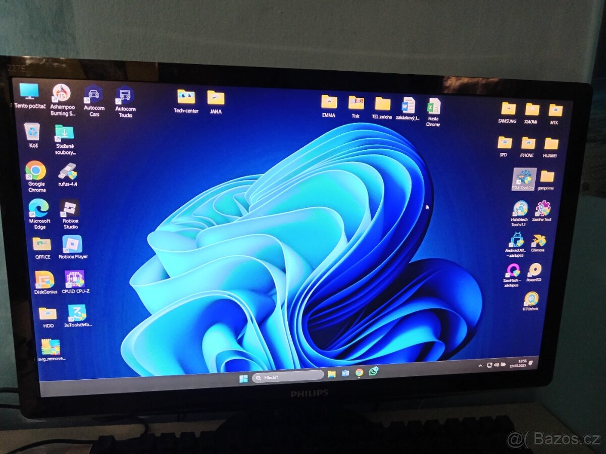 Monitor 24 palců HDMI