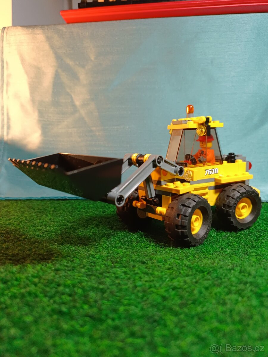 Lego kolový nakladač, kód 7630
