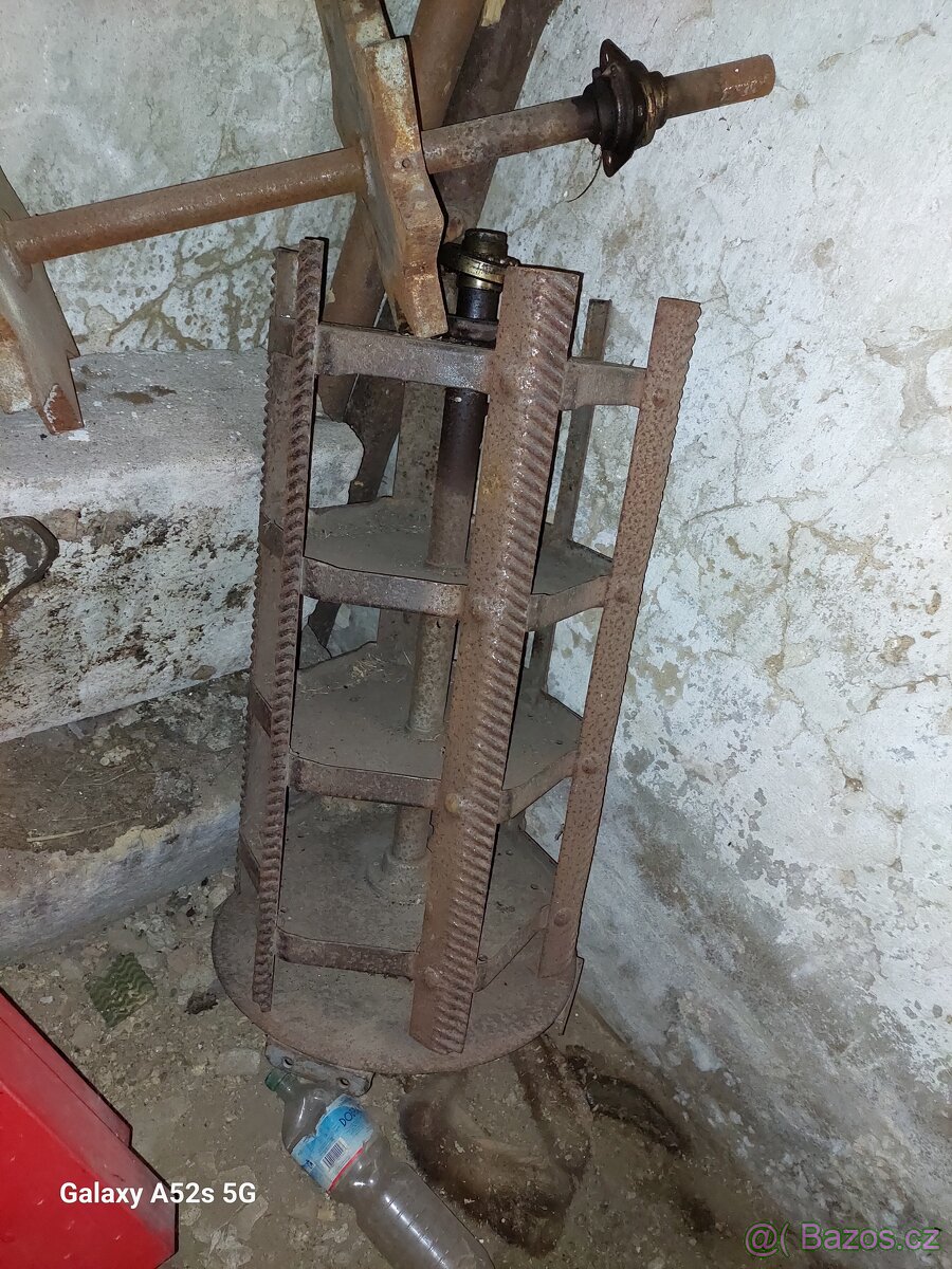 ND na obilní kombajn Evropa