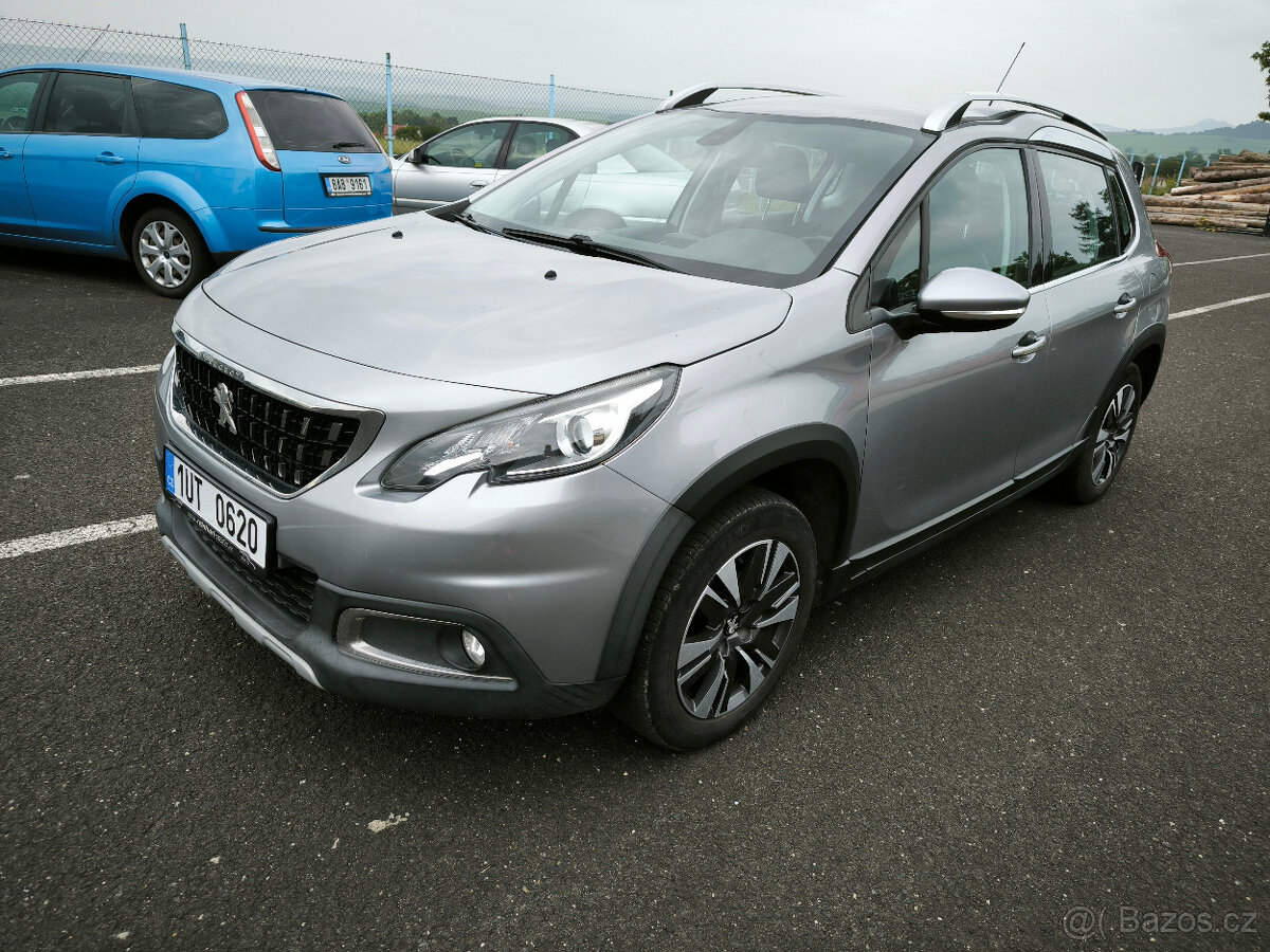 Peugeot 2008 1,2i