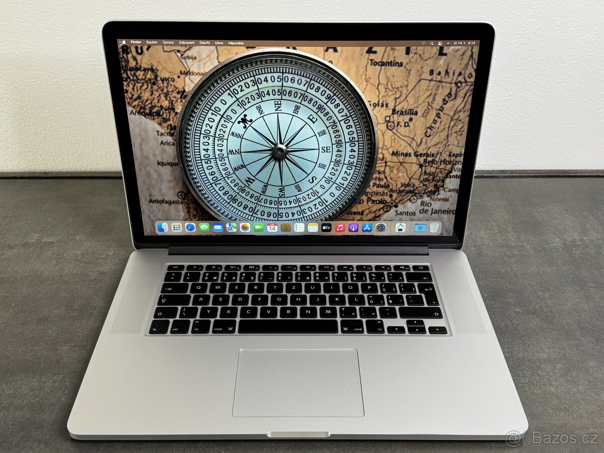 MacBook Pro 15" 2015 256GB / i7 / 16GB - DPH