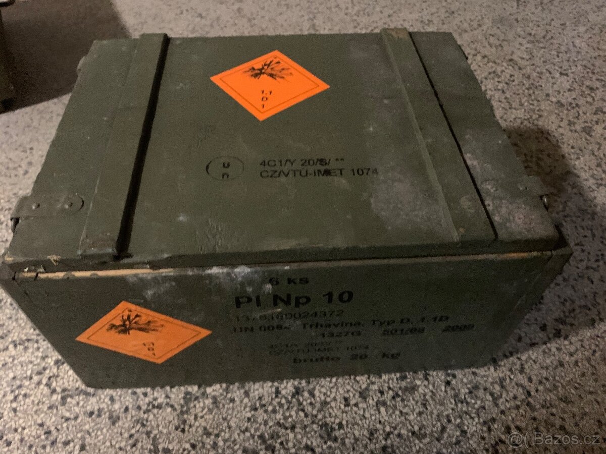 Autentická vojenská bedna