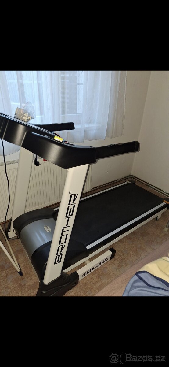 Běžecký pás Brother GB4600BA