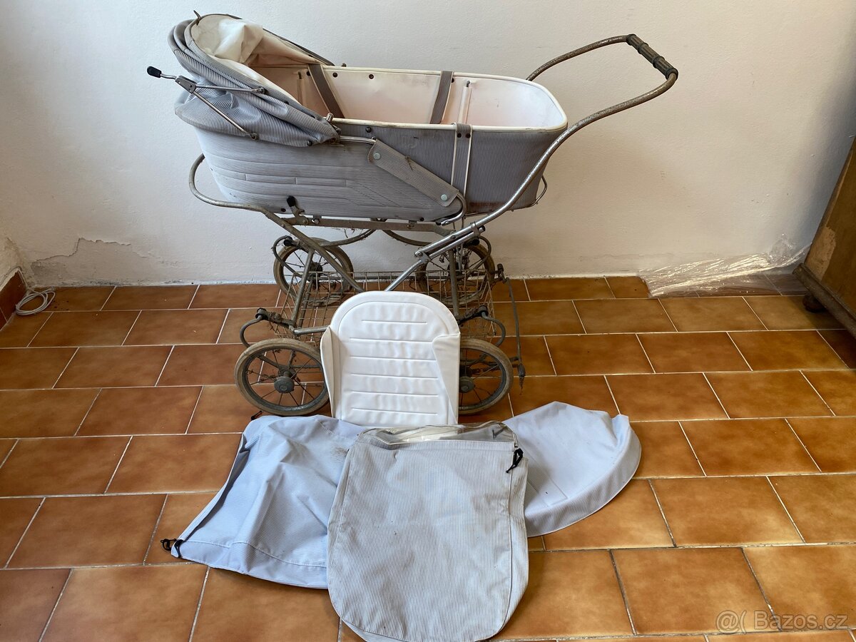 Retro kočárek Liberta + druhý zdarma