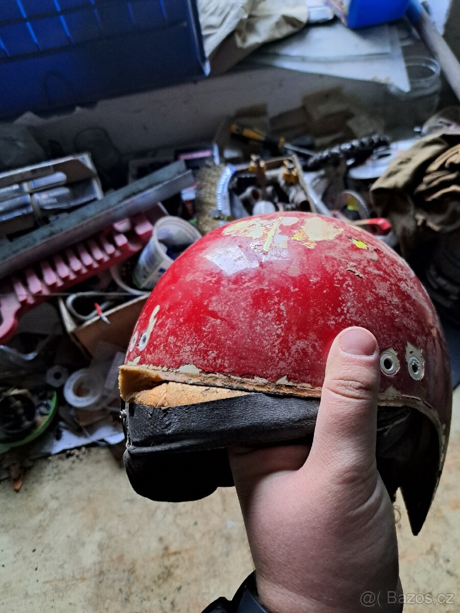 Přilba na veterána, retro přilba- CASSIDA- na renovaci