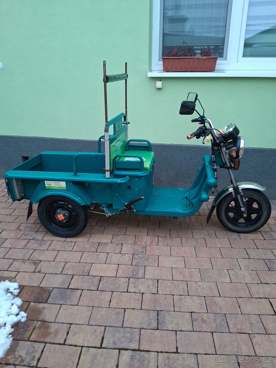 Elektrická tříkolka Cargo 250