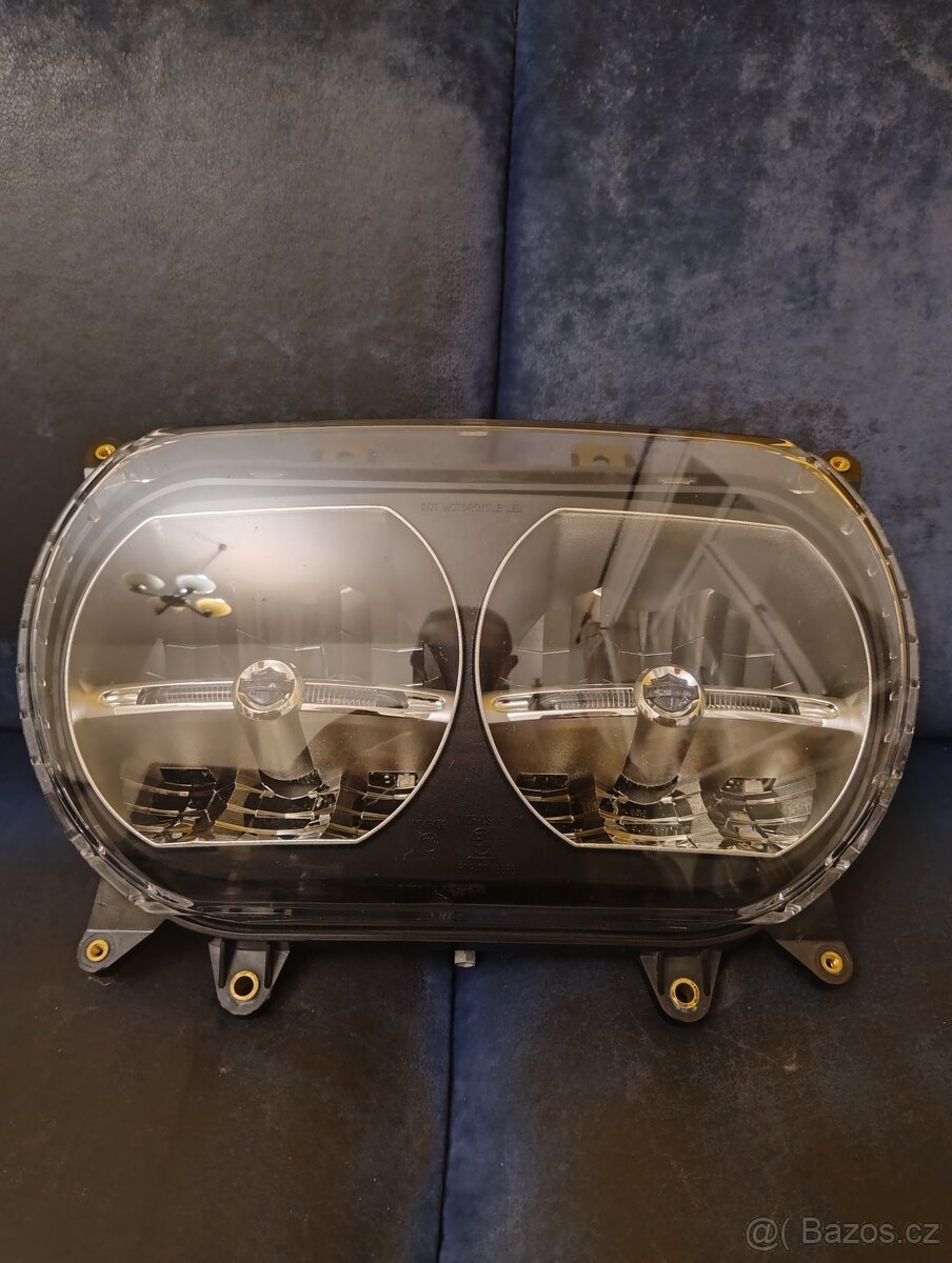 HARLEY DAVIDSON ROAD GLIDE PREDNÉ SVETLO