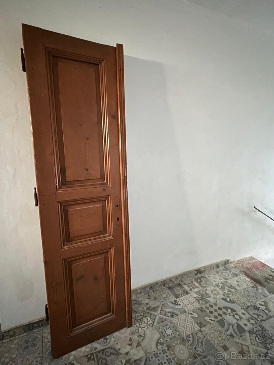 Vchodové dveře
