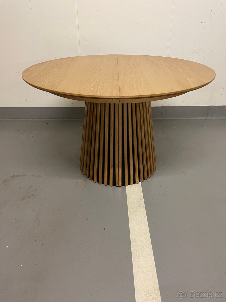 Rozkládací jídelní stůl Osaka