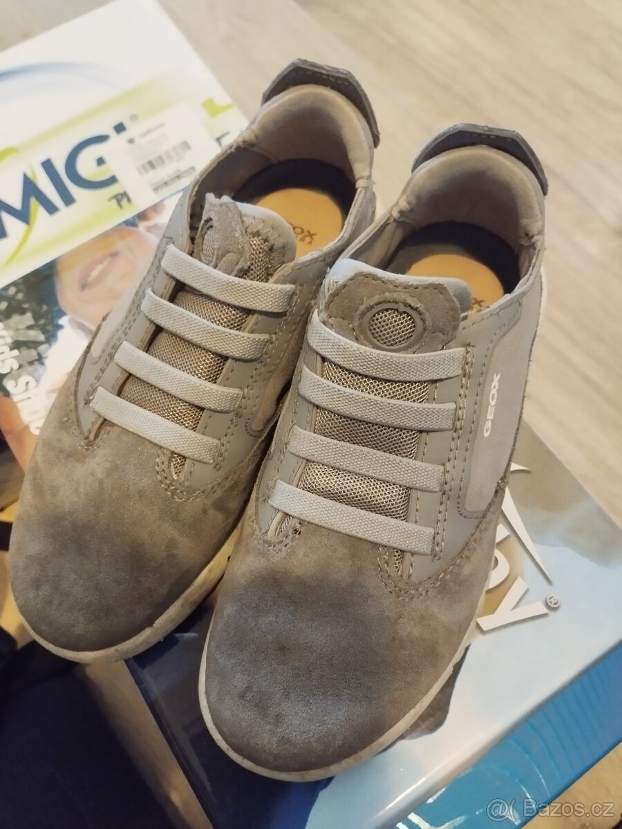 Prodám minimálně nošené dětské botasky Geox