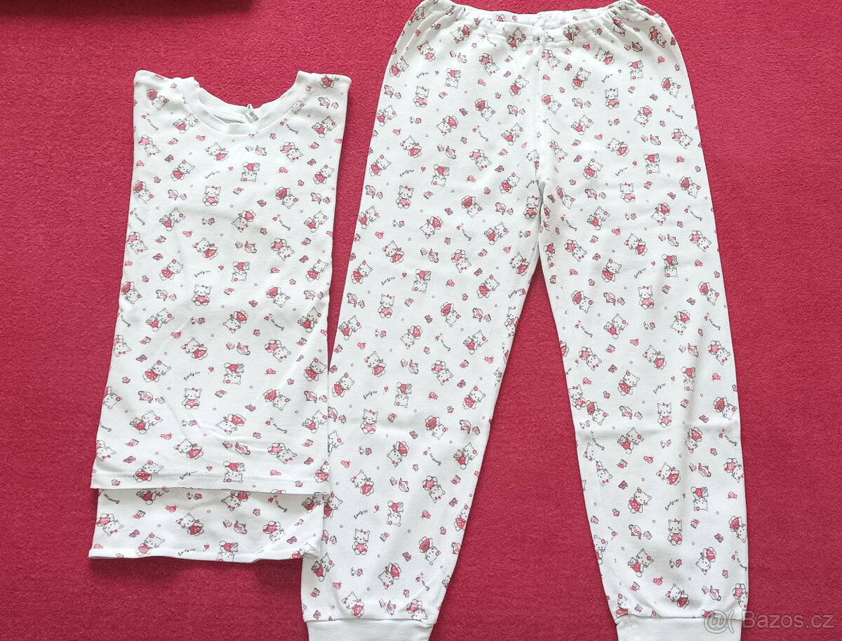 Dívčí pyžamo dvoudílná
