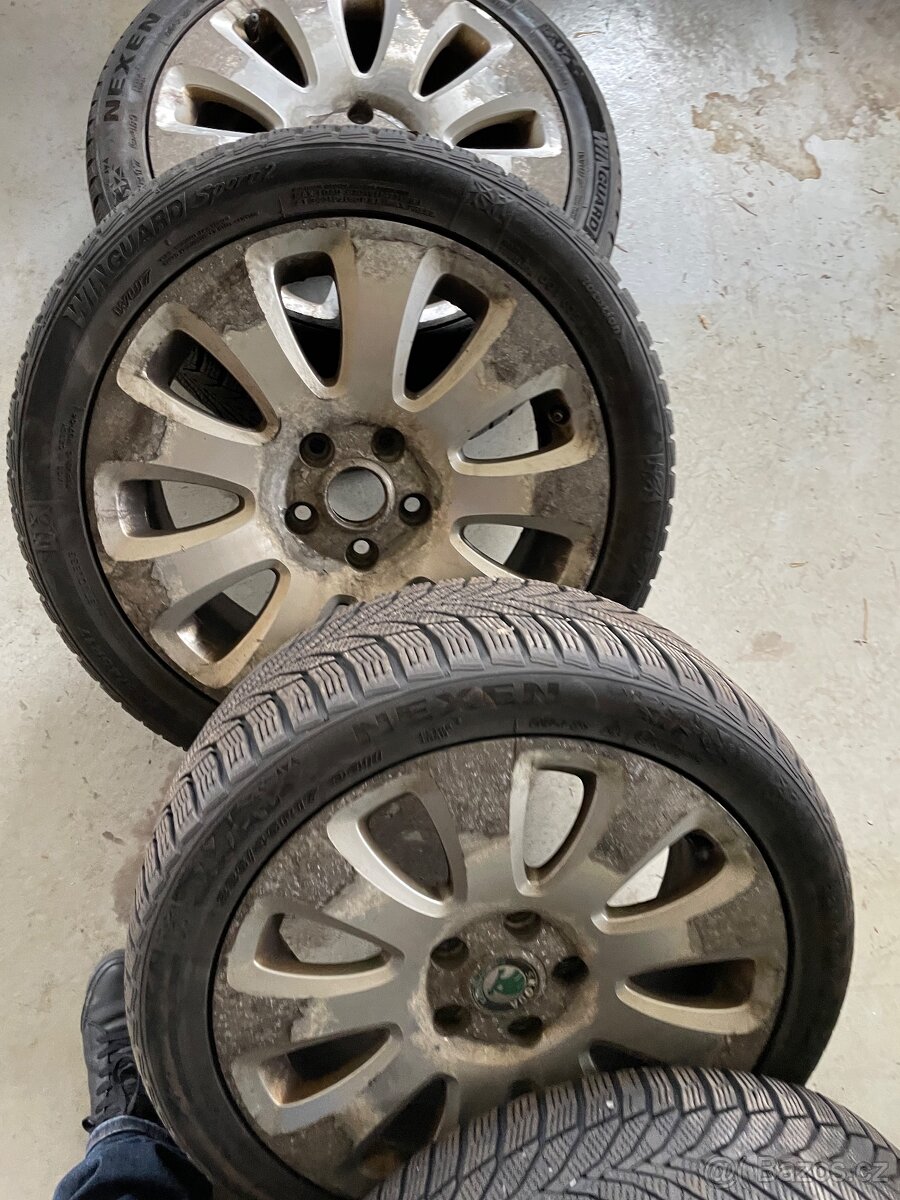 Alu kola 17 + pneu 225/45/17 - 1500 kč za vše