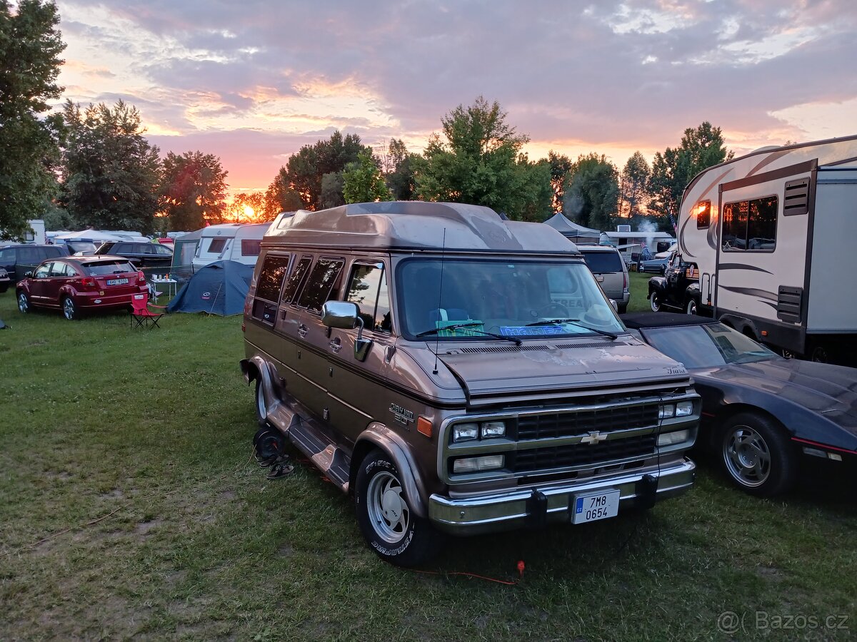 Chevrolet g20
