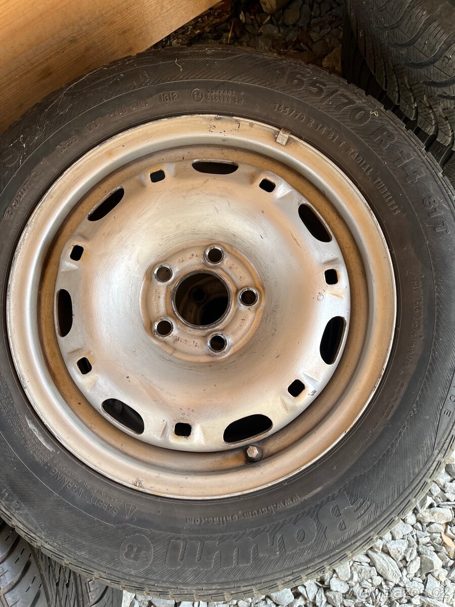 Letni pneu a disky 165/70/R14 4ks