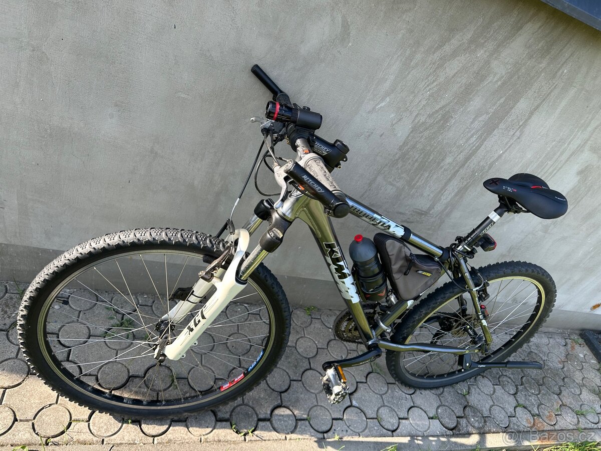 Horské kolo KTM