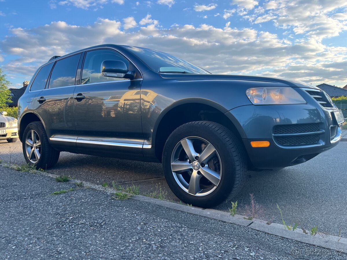 Volkswagen Touareg 4,2l, V8, benzín