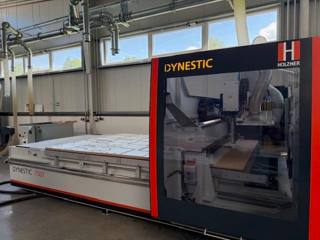 CNC centrum HOLZHER DYNESTIC 7507 - se zárukou
