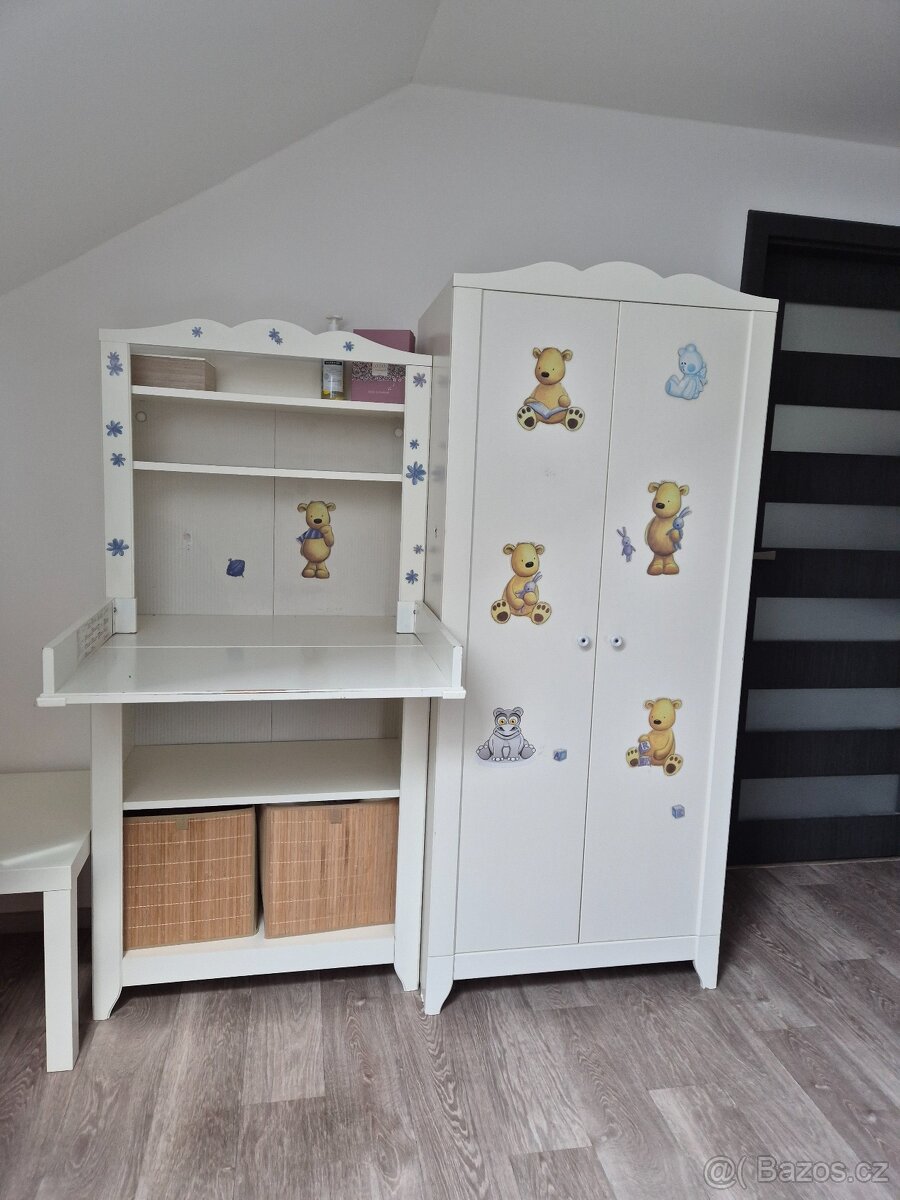 Přebalovací pult, skříň, šatník pro miminko