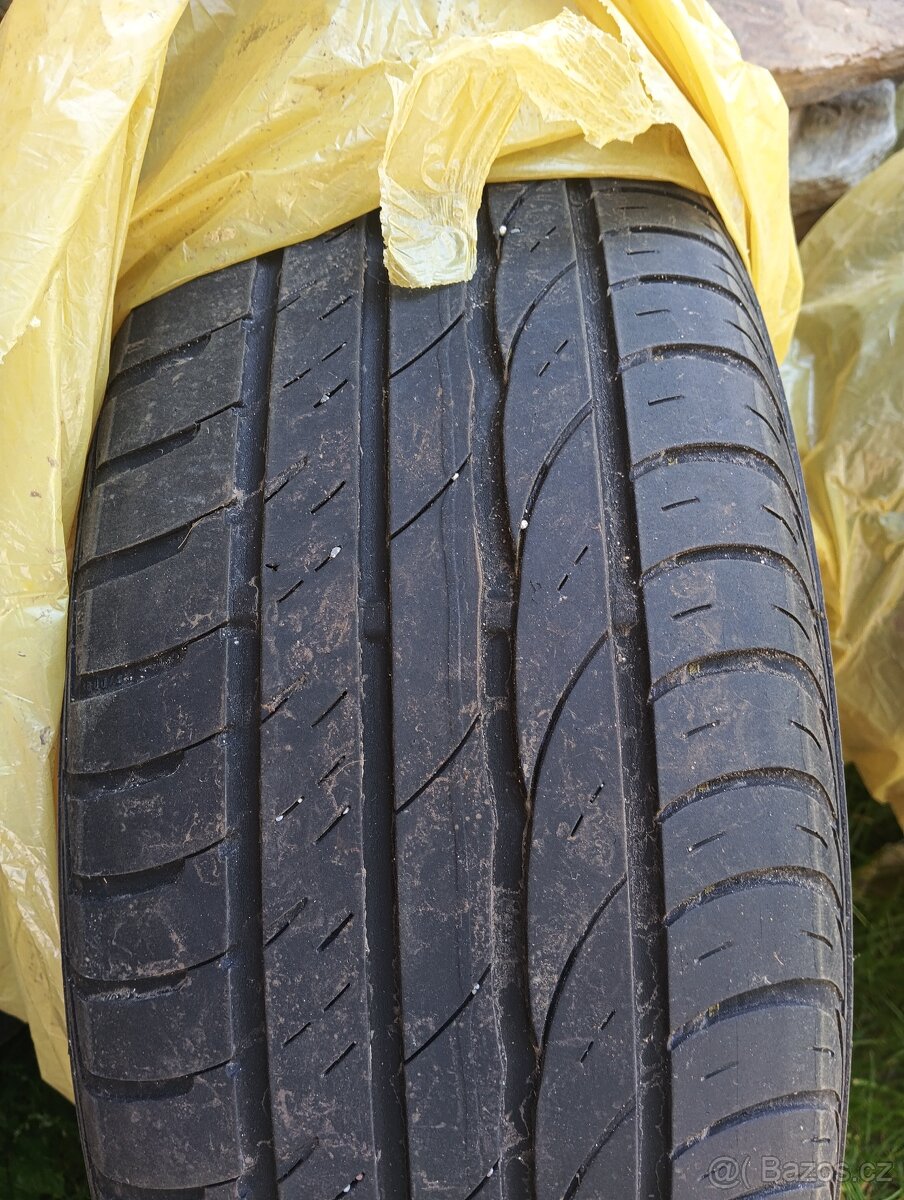 Pneu Barum R15 205/60