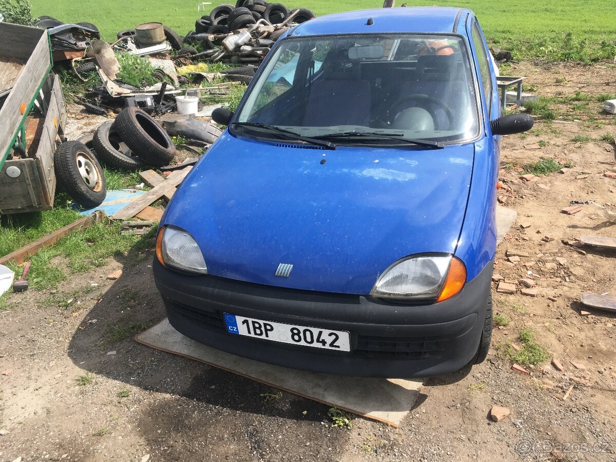FIAT Seicento 0,9 l velmi zachovalé díly