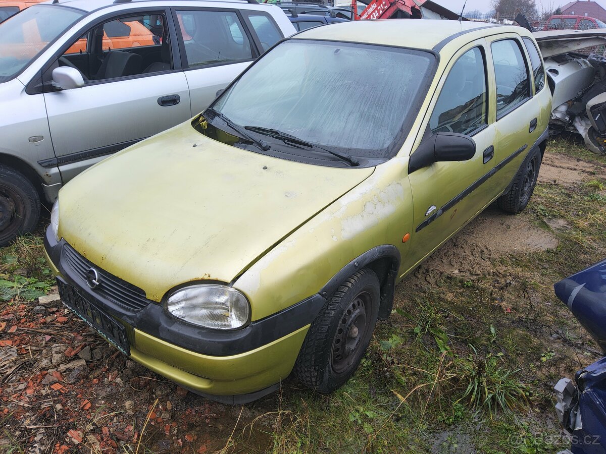 Opel Corsa B 1,4i 1997 5dver - PEKNA, DILY