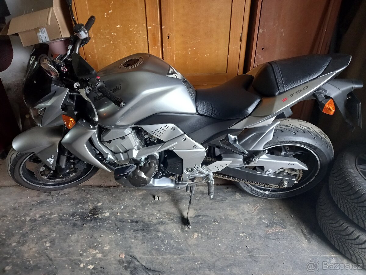 Kawasaki Z750