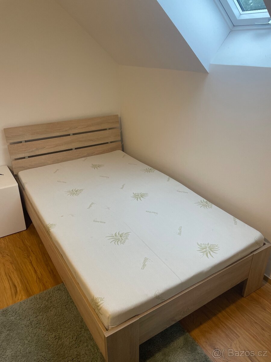 Dobrý den, prodám postel 120cm šířka 200cm délka