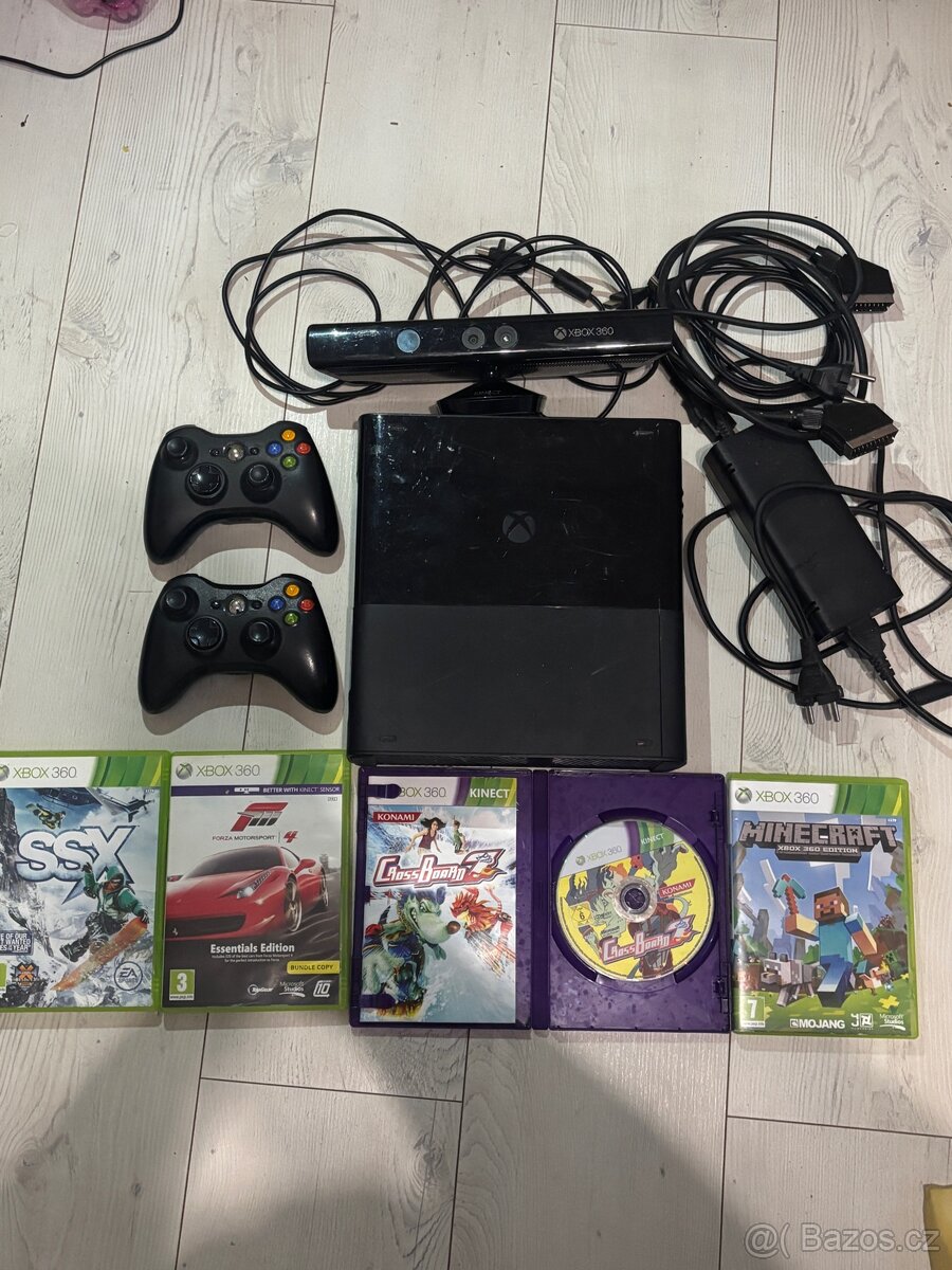 Xbox 360 + Kinect + 4 hry