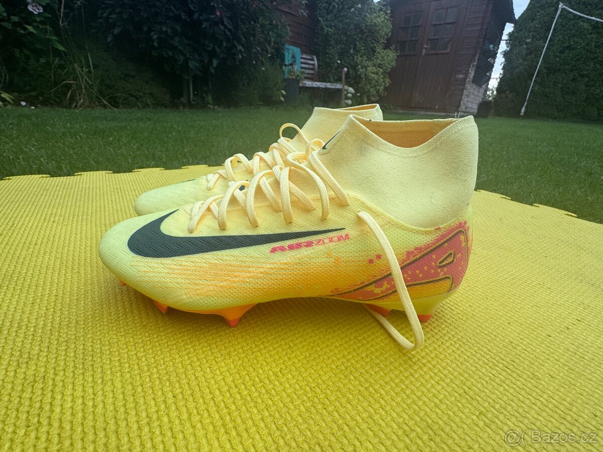 Kopačky Nike superfly velikost uk 5