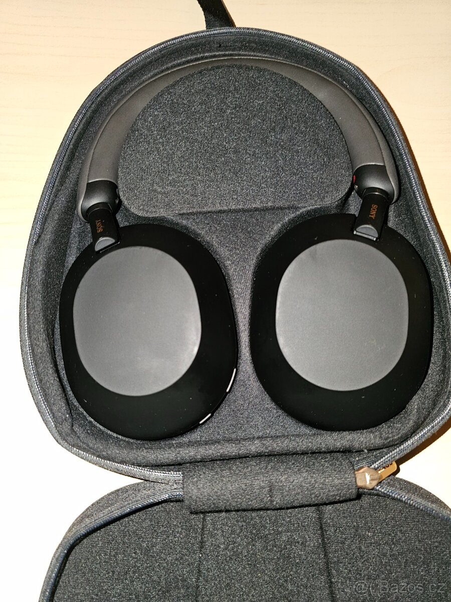 Prodám bezdrátová sluchátka SONY- WH1000XM5