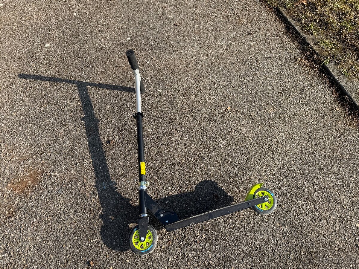 Dětská skládací koloběžka Arcore CRISSCROSS
