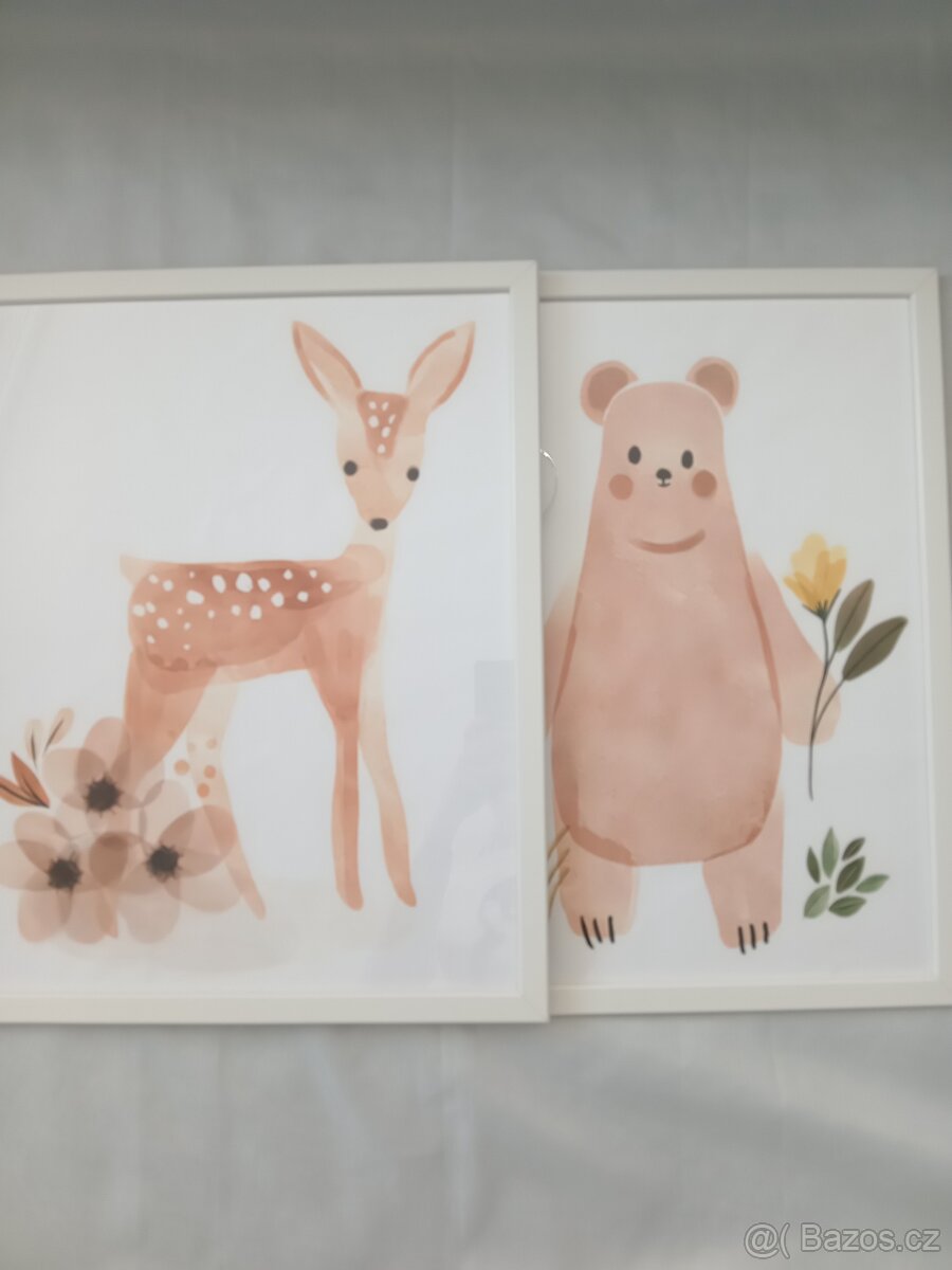 Obrázky v rámu s dětským motivem