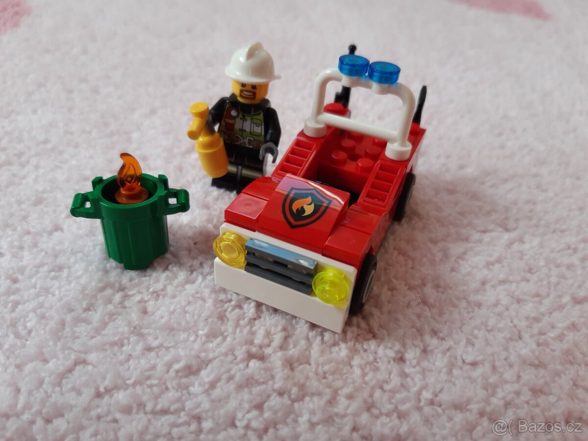 Lego City 30347 hasičské auto