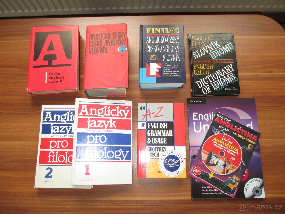 Učebnice Aj, slovníky Aj