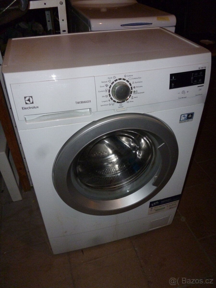 pračka electrolux ,na 6kg,1000 ot.,slim,hloubka jen 45cm